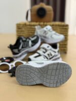 کتونی نیوبالانس چسبی - Image 3